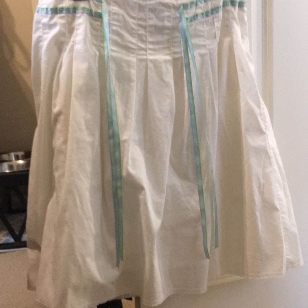 White Old Navy Skirt